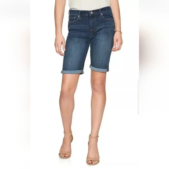 NWT || BANANA REPUBLIC || Bermuda shorts, long, denim, mid rise, extra small - Picture 1 of 6